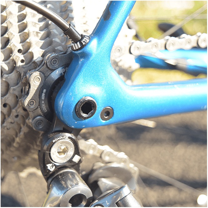 KCNC ヘックスタイプスルーアクスル12 x 161mm KQR09-MT500-142