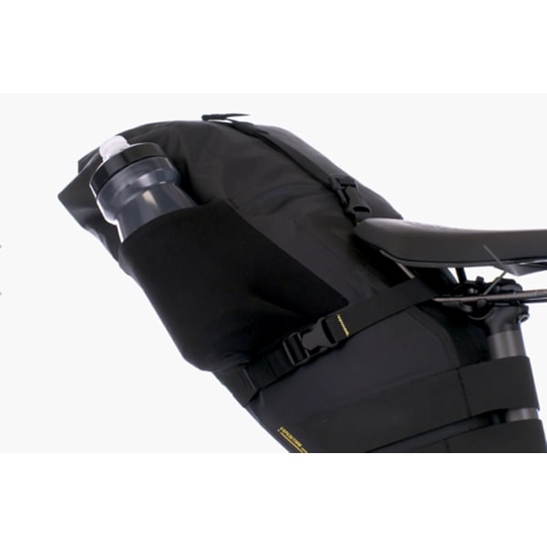 アピデュラ NEWエクスペディション サドルパック 16L | バッグ,大型