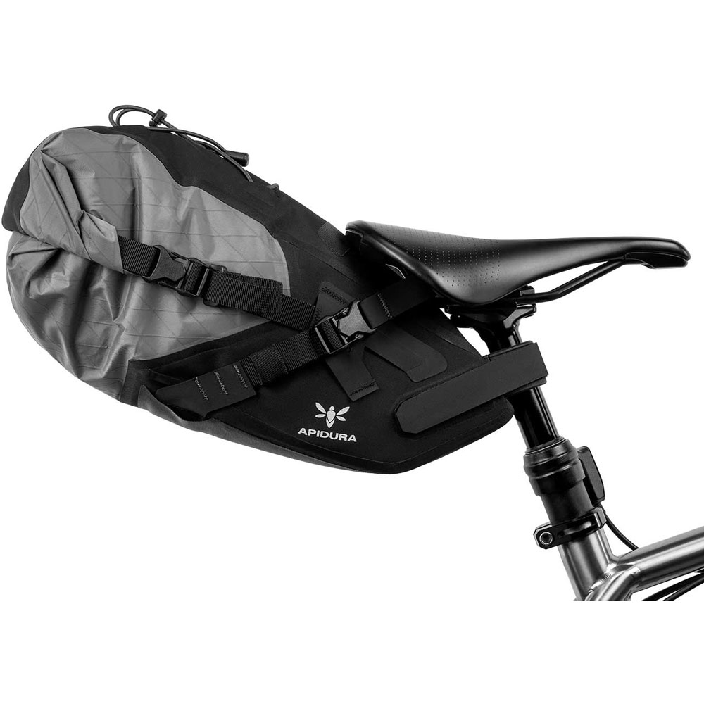 【新品】アピデュラ バックカントリーサドルパック6L アピデュラ バックカントリーサドルパック 6L <即> | バッグ,大型