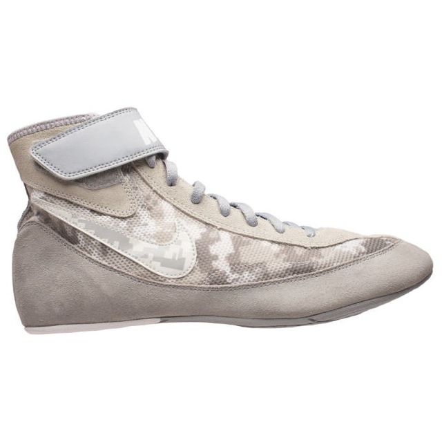 �ʥ��������ԡ��ɥ������ף� (NIKE SPEED SWEEP 7)��[���⥰�졼]��