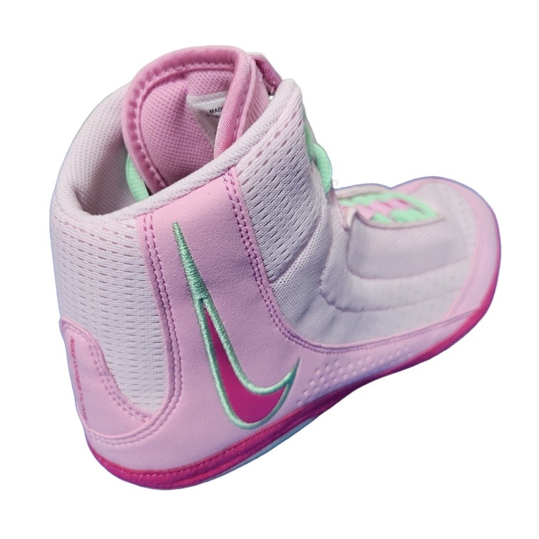 �ʥ���������եꥯ�ȣ� (NIKE INFLICT4)��[�ԥ�]��