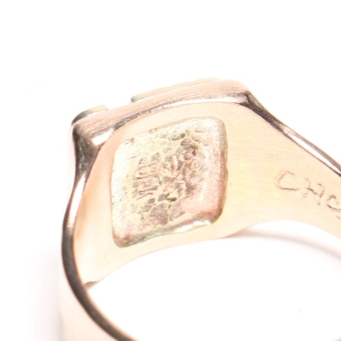 ICON SIGNET RING SWASTIKA