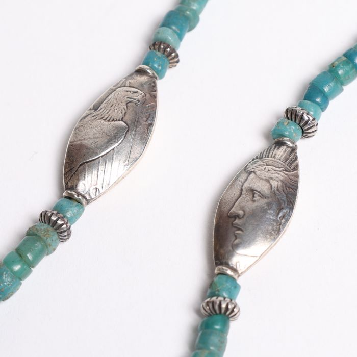 INDIAN PACIFIC BLUE & W PEACEBEADS NECKLACE