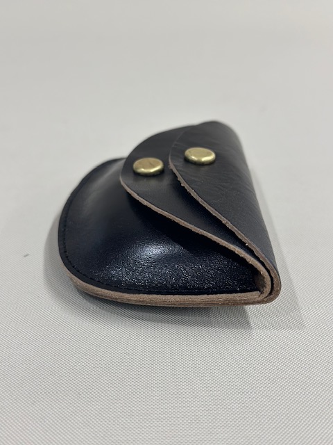 LOT1795Horsehide Double Flap Oval Coin Wallet