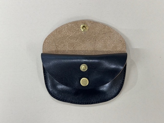 LOT1795Horsehide Double Flap Oval Coin Wallet