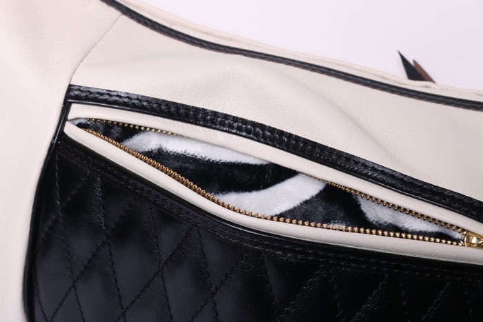 RIDING SHOULDER BAG LTD