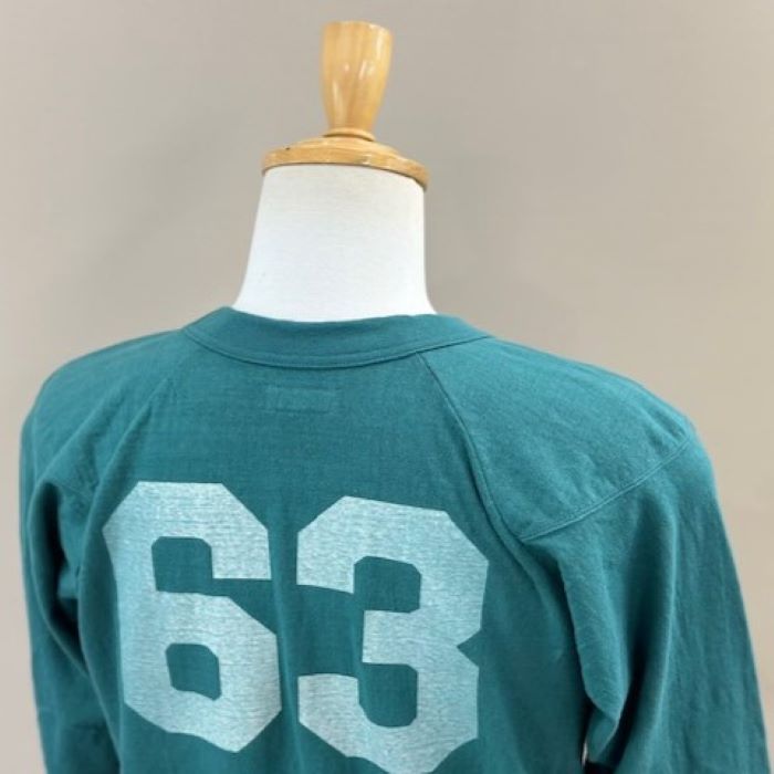 LOT1690 RAGLAN SLEEVE FOOTBALL TEE