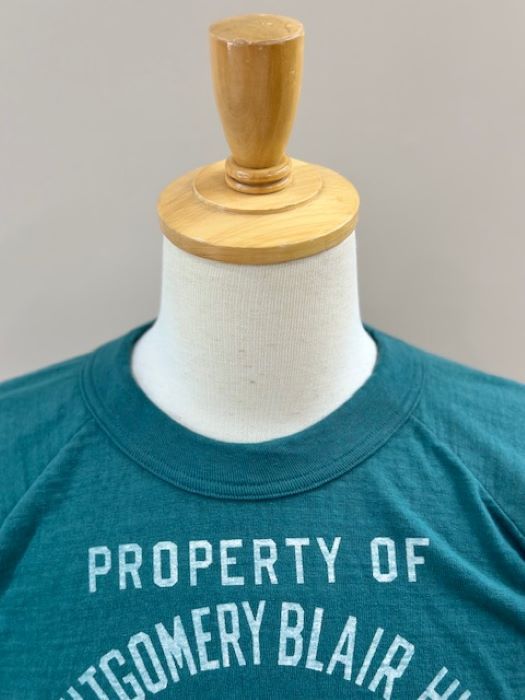 LOT1690 RAGLAN SLEEVE FOOTBALL TEE