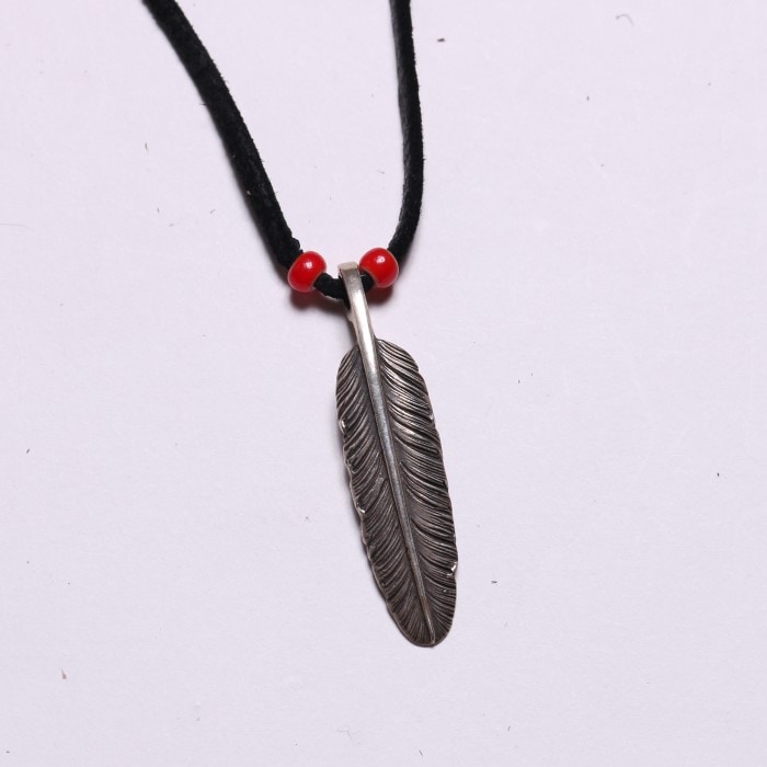 SILVER DOLLAR FEATHER STRAIGHT C-19S