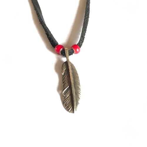 HALF DOLLAR FEATHER LEFT C-18L