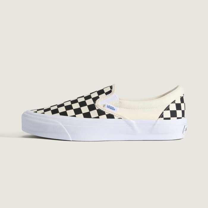 PREMIUM SLIP-ON