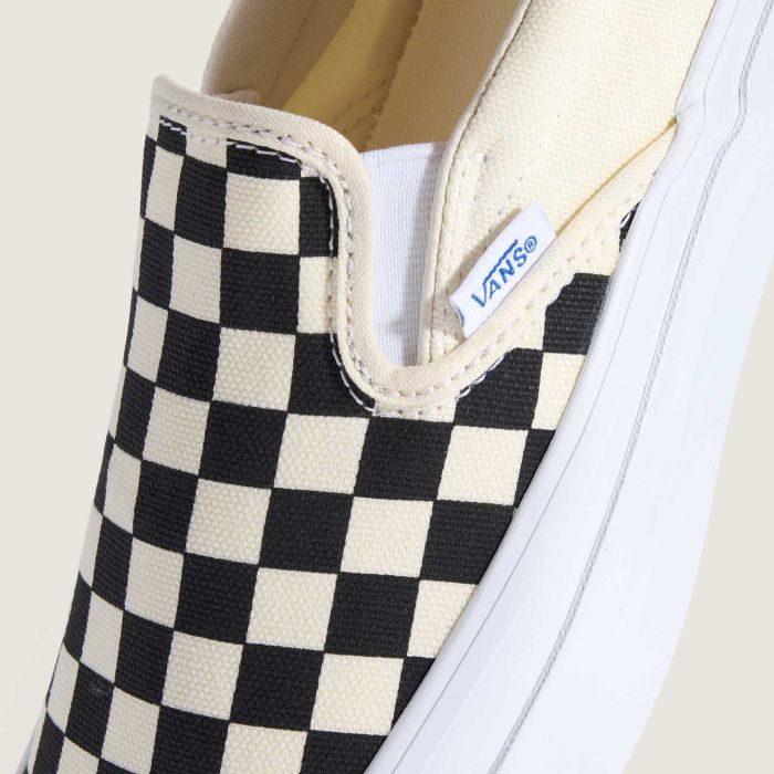 PREMIUM SLIP-ON