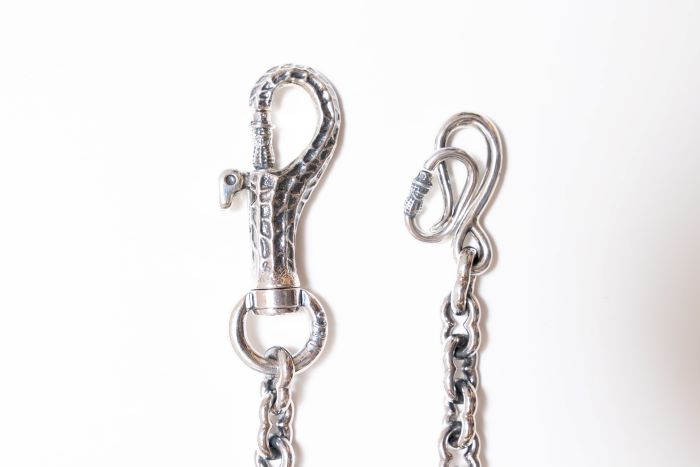 PEANUTS WALLET CHAIN plane