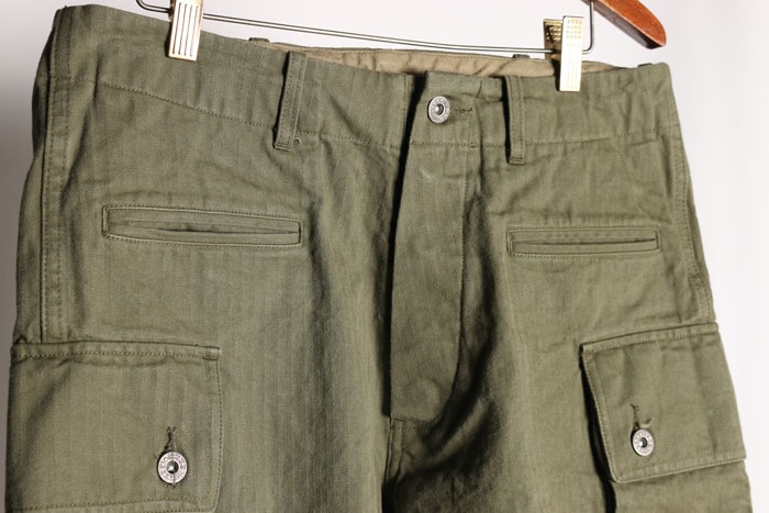 W-44 SHORTS