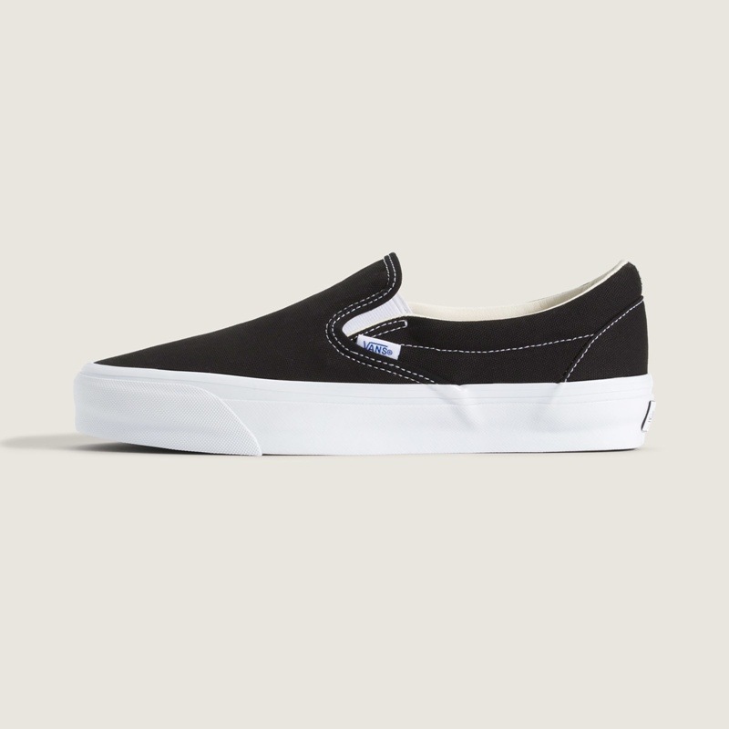 PREMIUM SLIP-ON