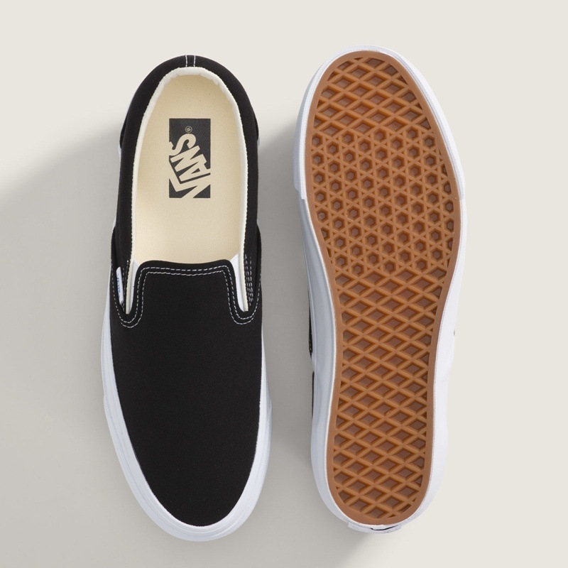 PREMIUM SLIP-ON