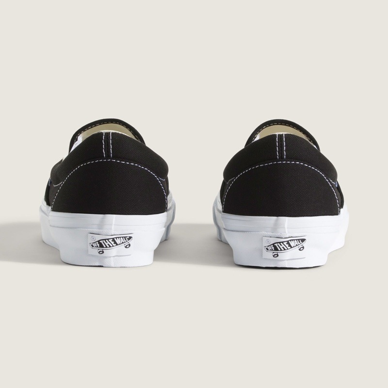 PREMIUM SLIP-ON