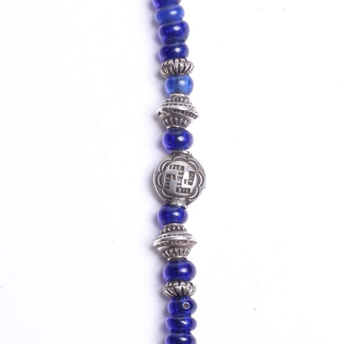 20.22 ANTIQUE SEEDBEADS NECKLACE