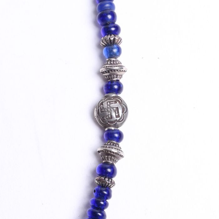 20.22 ANTIQUE SEEDBEADS NECKLACE