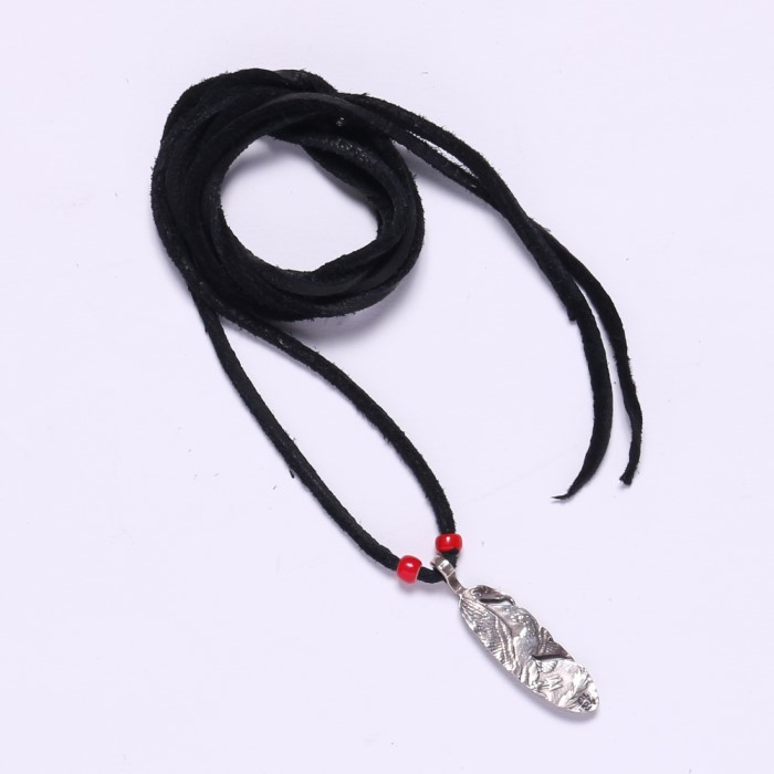 SILVER DOLLAR FEATHER LEFT C-20L