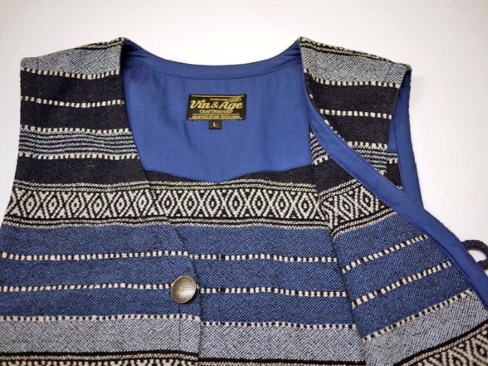 TYPE VRV4 NATIVE FRINGE VEST
