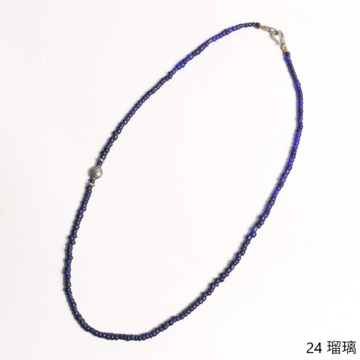 24.26 ANTIQUE BEADS��THUNDERBIRD BEADS NECKLACE