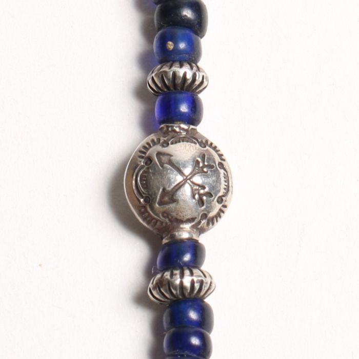 24.26 ANTIQUE BEADS��THUNDERBIRD BEADS NECKLACE
