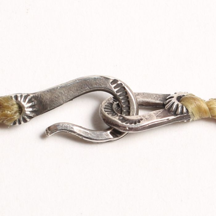 24.26 ANTIQUE BEADS��THUNDERBIRD BEADS NECKLACE