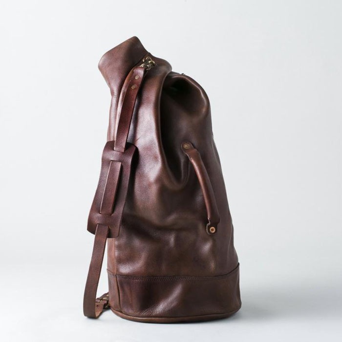 LEATHER DUFFLE BAG