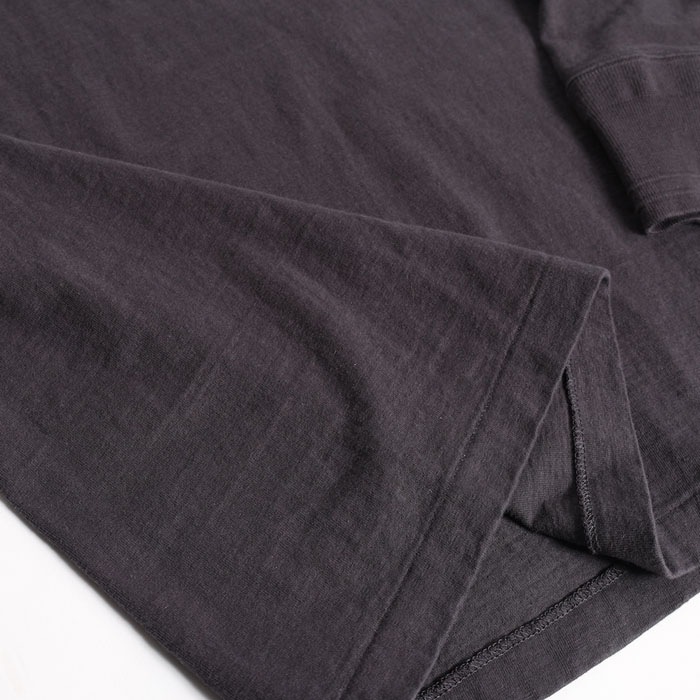 VINTAGE HENLY NECK