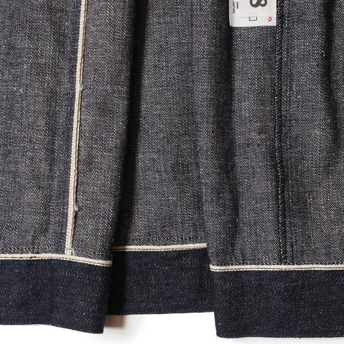 Lot 2231 1900��S INDIGO BLUE and WHITE CHECK BLOUSE