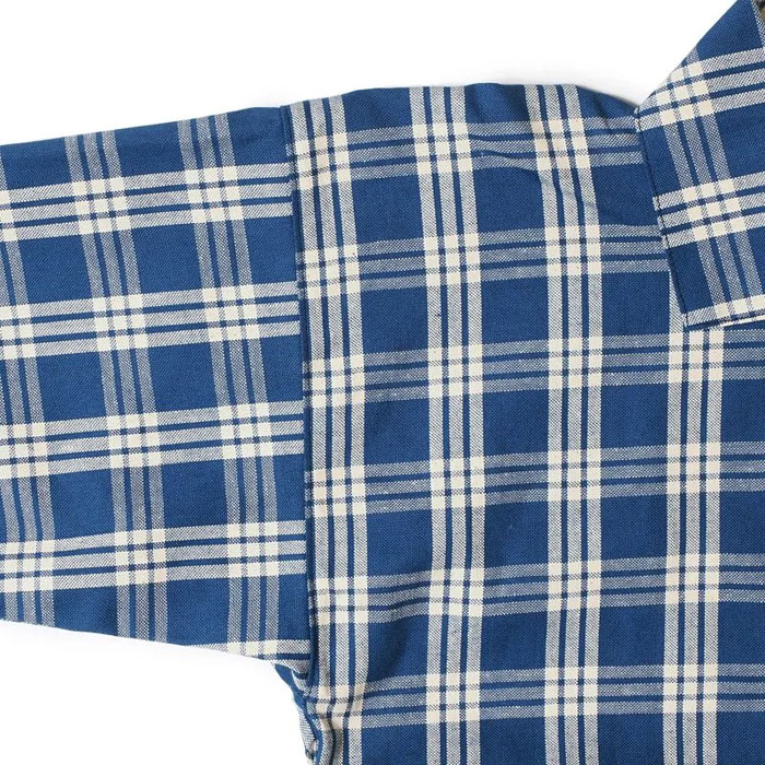 Lot 2231 1900��S INDIGO BLUE and WHITE CHECK BLOUSE