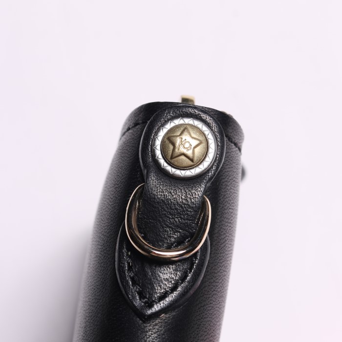 BILLFORD ROUND ZIP VINTAGE HORSEHIDE