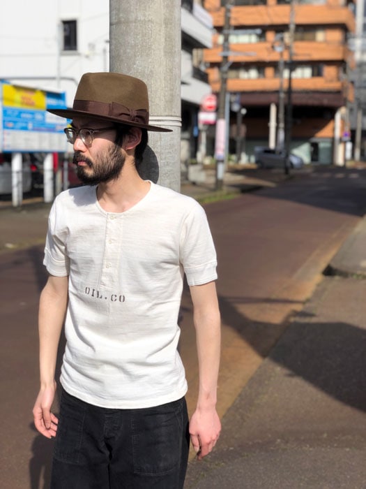 SUGAR VALLEY 22TH LTD OIL CO. PRINT LOOP WHEEL SHORT SLLEVE HENLEY