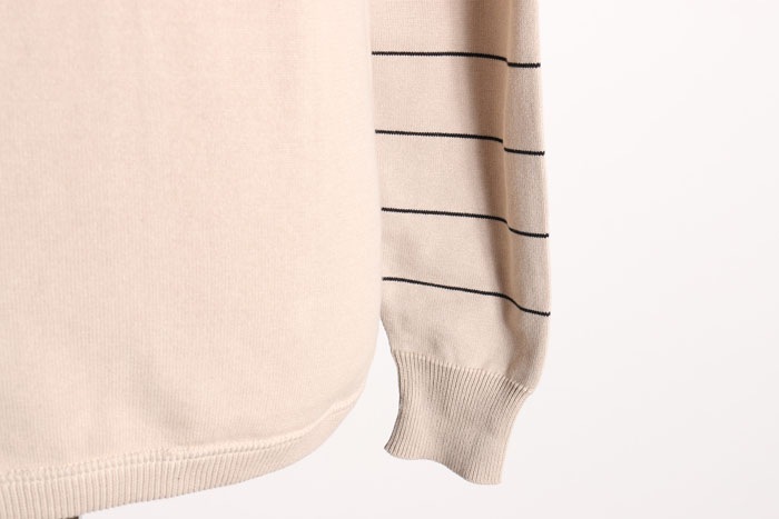 NGT BORDER SLEEVE SWEATER