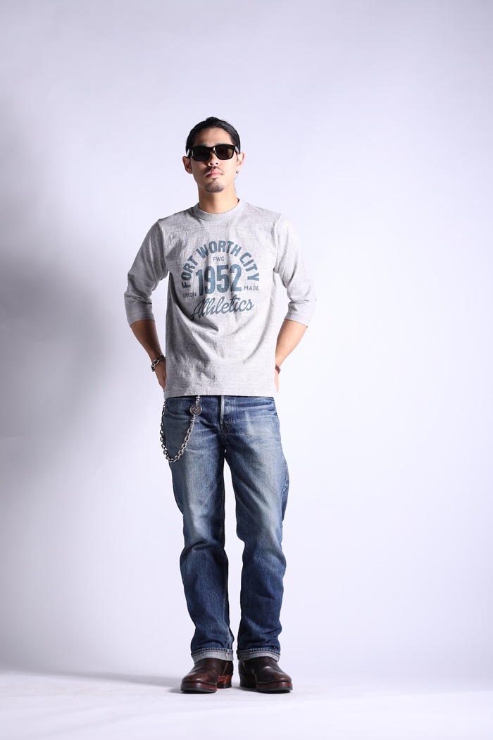 VINTAGE FOOTBALL TEE 26-01: ATHLETICS