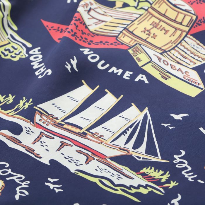 Lot No. SS39223 / RAYON HAWAIIAN SHIRT SOUTH SEA TRADER