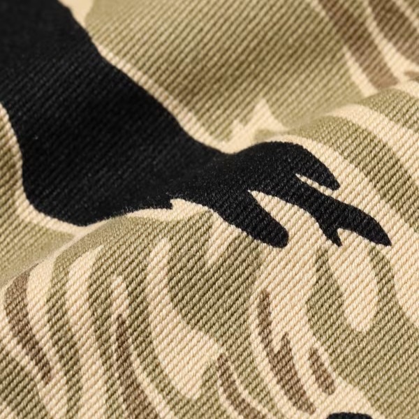 Lot No. BR51904 / GOLD TIGER PATTERNS SHORTS