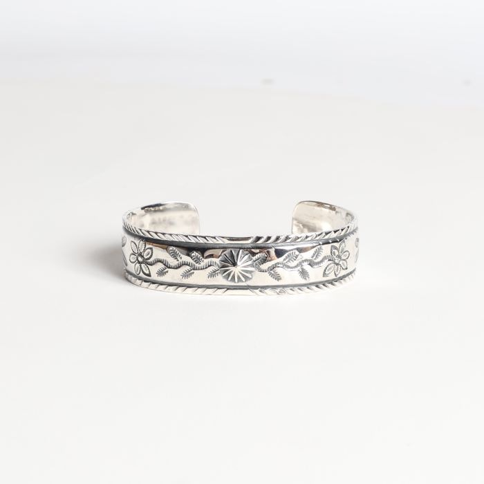 BR-0159 SHELL FLOWER BRACELET