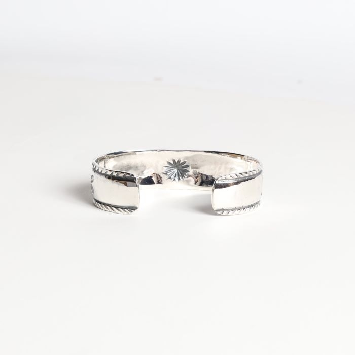 BR-0159 SHELL FLOWER BRACELET