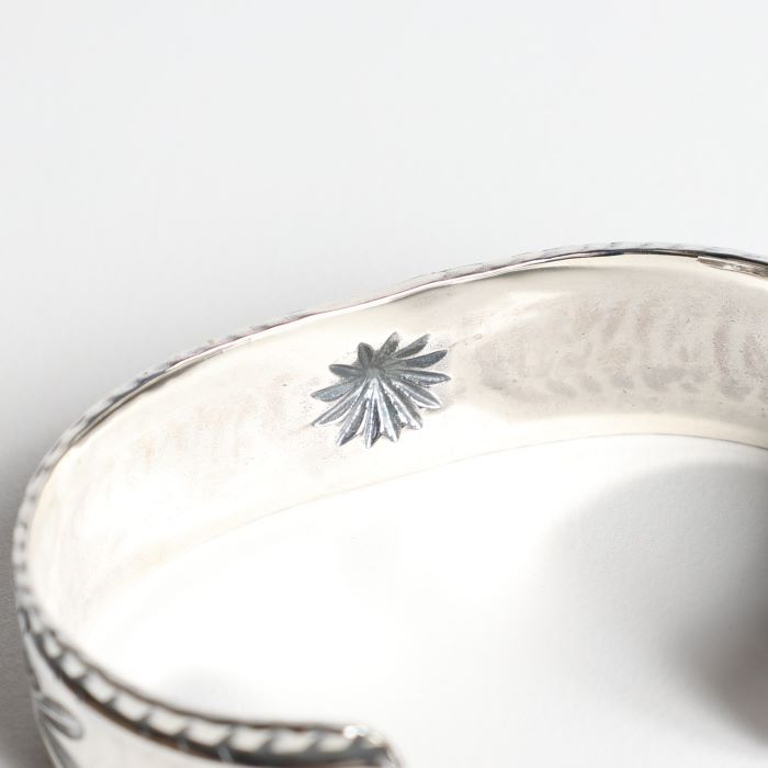 BR-0159 SHELL FLOWER BRACELET