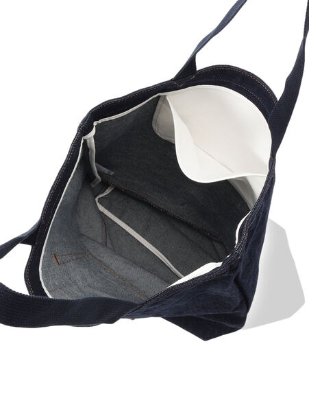 THE LEVI'S BACK POCKET TOTE