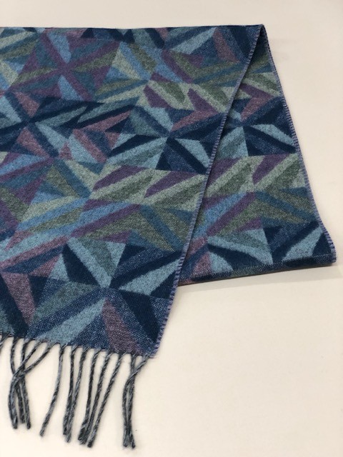 CASHMINK SCARF BY V.FRAAS LOT1666��"Geometric"