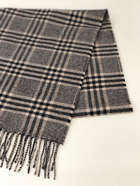 HIGH QUALITY WOOL KNITING SCARF BY V.FRAAS LOT1667��"GLEN CHECK"