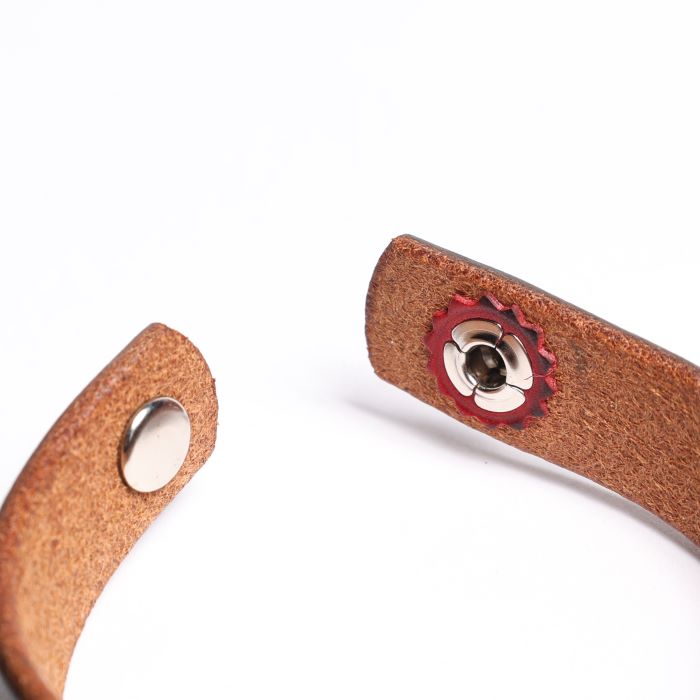 BR-0118 BUTTERFLY SHELL LEATHER BRACELET