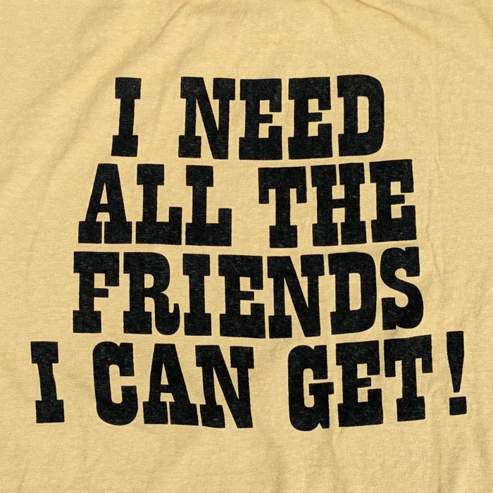 Lot YP126S-2 I NEED ALL THE FRIENDS (CHARLIE BROWN)