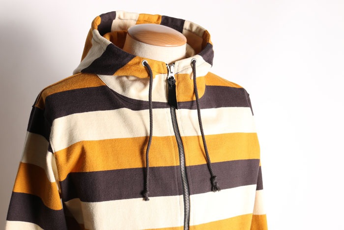 HEAVY BORDER HOODIE