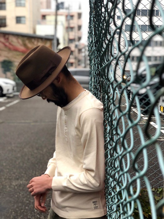 Prairie Dog L/S Henry-Tee