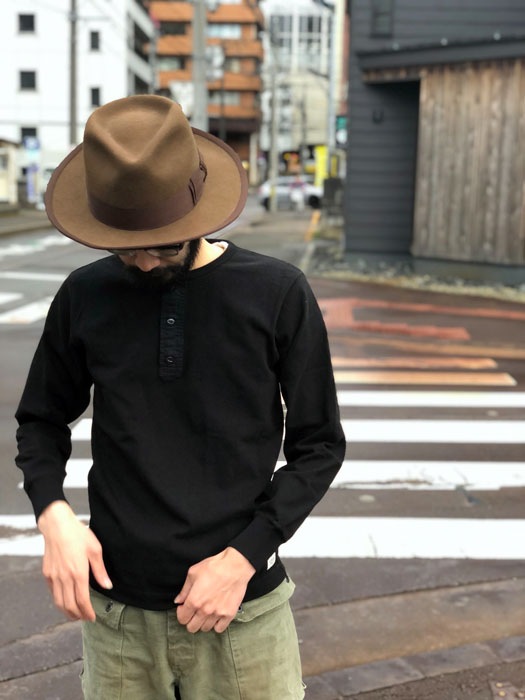Prairie Dog L/S Henry-Tee
