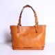 LEATHER TRAVEL TOTEBAG